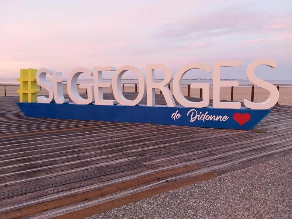 A 2 Pas De La Plage De La Vallieres Saint-Georges-de-Didonne Eksteriør billede